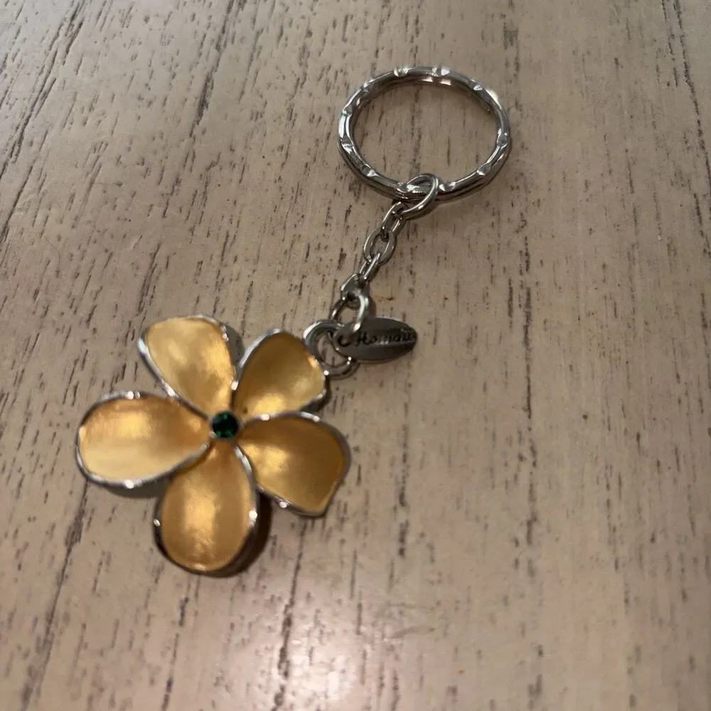 VTG HAWAII FLOWER w/green Gem Silver METAL KEYCHAIN